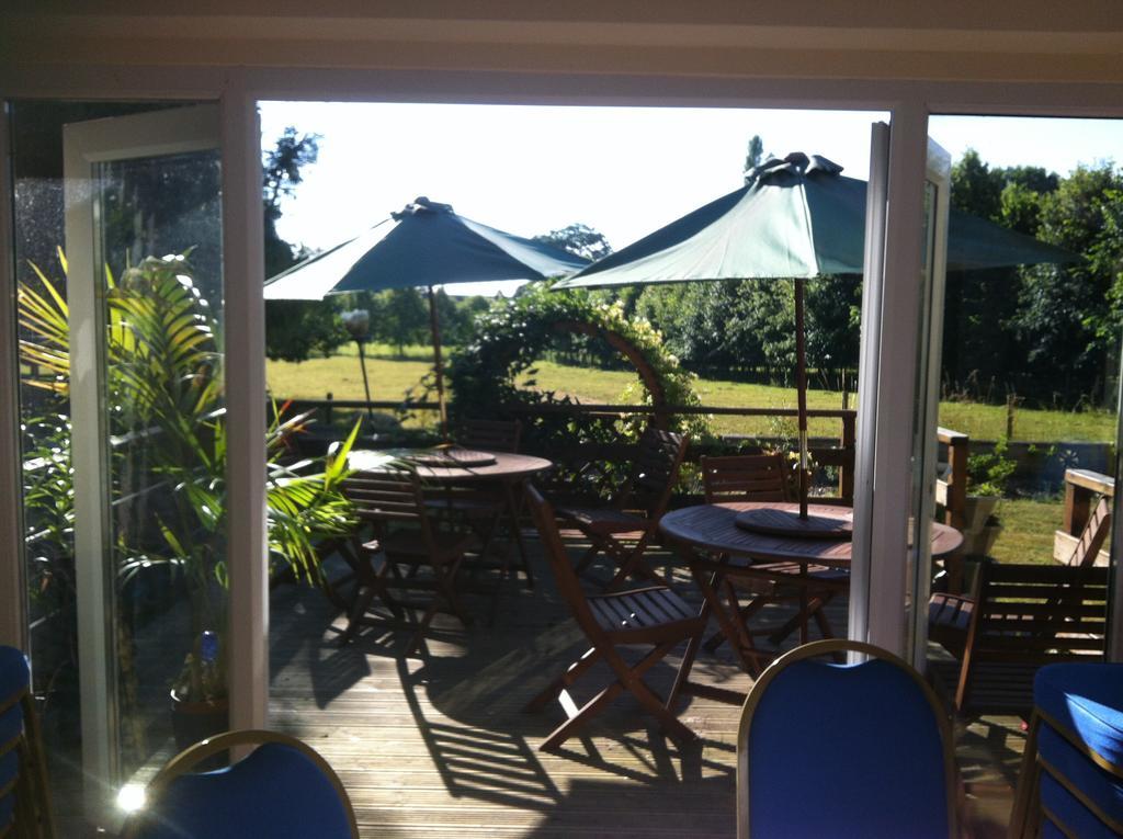 Stansted Inn Бишопс-Стортфорд Экстерьер фото