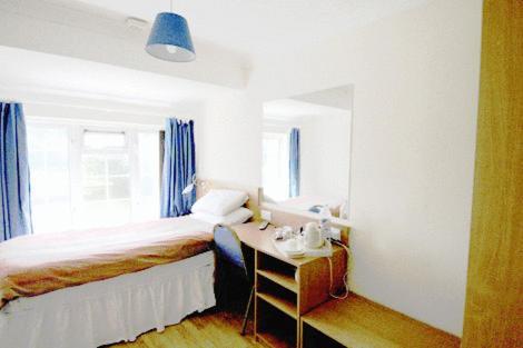 Stansted Inn Бишопс-Стортфорд Экстерьер фото