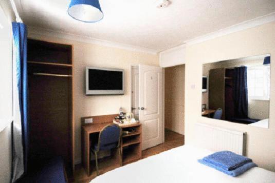 Stansted Inn Бишопс-Стортфорд Экстерьер фото