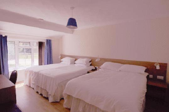 Stansted Inn Бишопс-Стортфорд Экстерьер фото